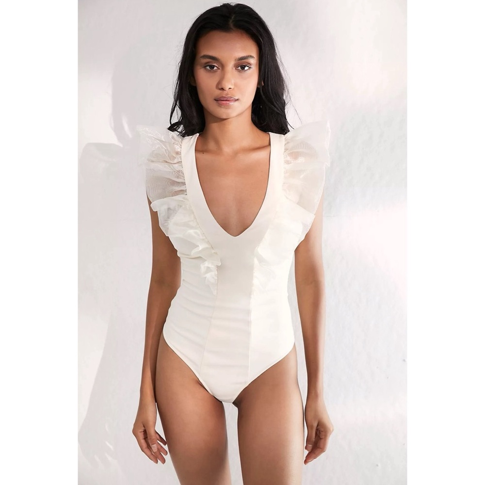 Free People Paper Planes Bodysuit / Pearled Ivory NWT SZ XS and M - Picture 2 of 9